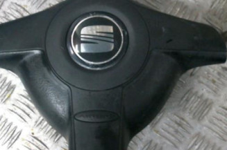 Air bag conducteur SEAT LEON 1 Photo n°1