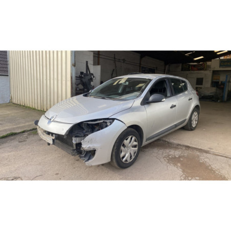 Pare boue arriere gauche RENAULT MEGANE 3 Photo n°1