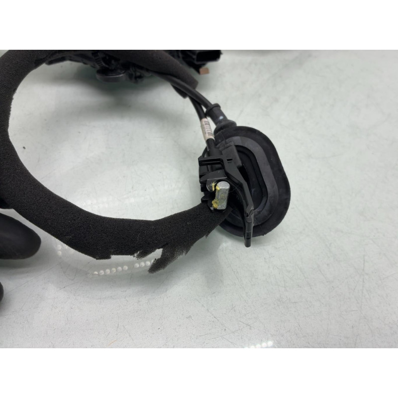 Serrure arriere droit RENAULT CLIO 5 Photo n°4