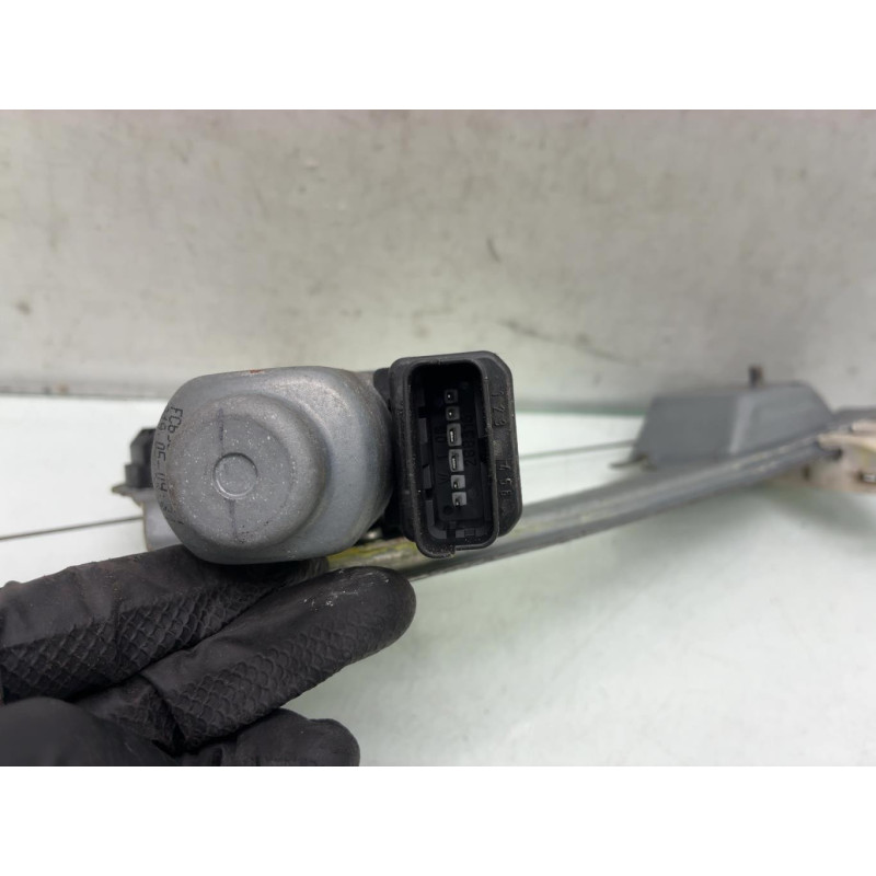 Leve vitre electrique arriere droit RENAULT SCENIC 2 Photo n°5