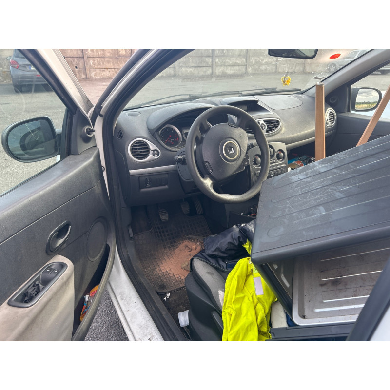 Serrure de coffre RENAULT CLIO 3 Photo n°8