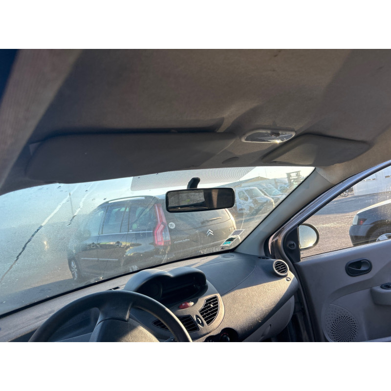 RENAULT TWINGO 2 PHASE 1 1.2i - 16V Photo n°7