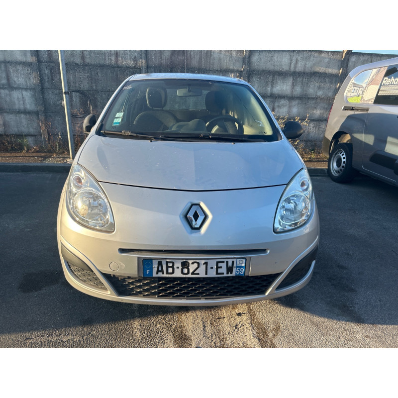 RENAULT TWINGO 2 PHASE 1 1.2i - 16V Photo n°18