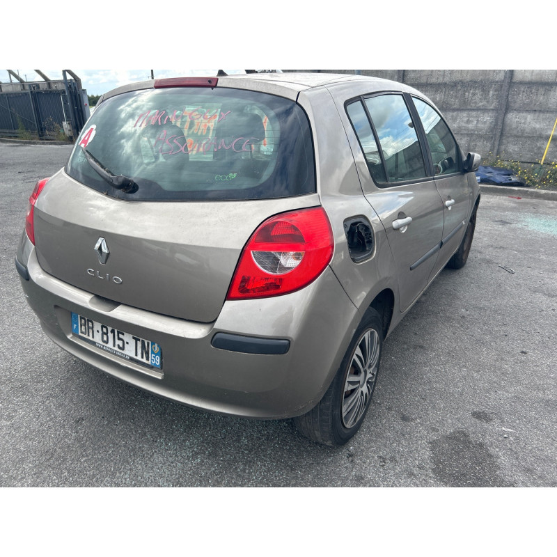 RENAULT CLIO 3 PHASE 1 1.5 DCI - 8V TURBO Photo n°3