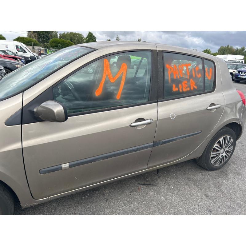 RENAULT CLIO 3 PHASE 1 1.5 DCI - 8V TURBO Photo n°4