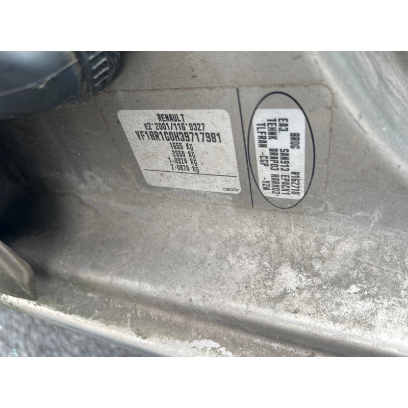 RENAULT CLIO 3 PHASE 1 1.5 DCI - 8V TURBO Photo n°16