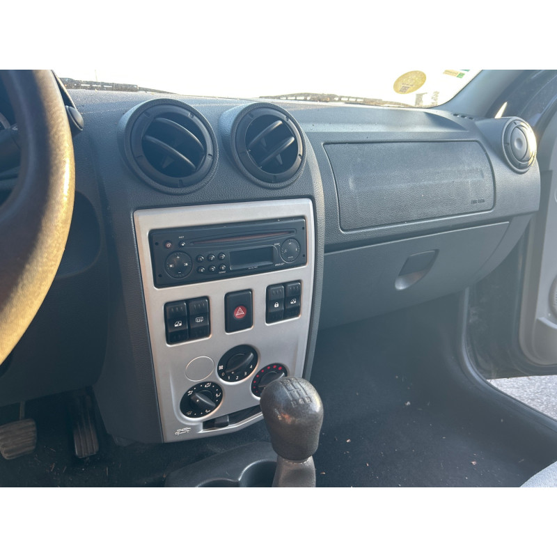DACIA LOGAN 1 PHASE 1 1.4i - 8V Photo n°14