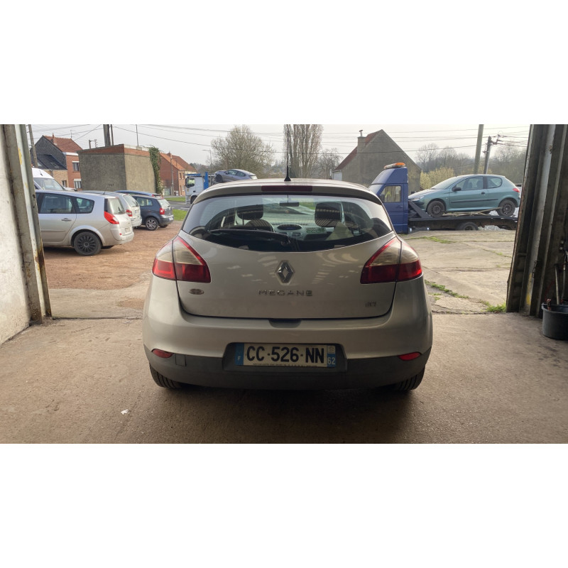 Arret de porte avant gauche RENAULT MEGANE 3 Photo n°5