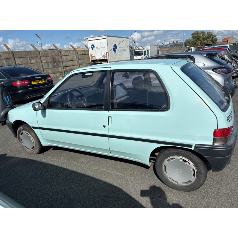 PEUGEOT 106 PHASE 1 1.1i - 8V Photo n°8