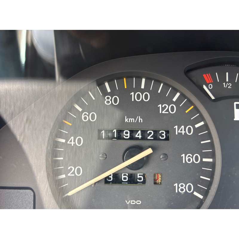 PEUGEOT 106 PHASE 1 1.1i - 8V Photo n°9