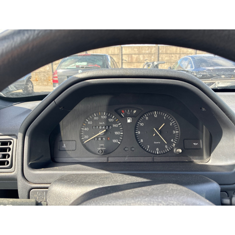 PEUGEOT 106 PHASE 1 1.1i - 8V Photo n°10