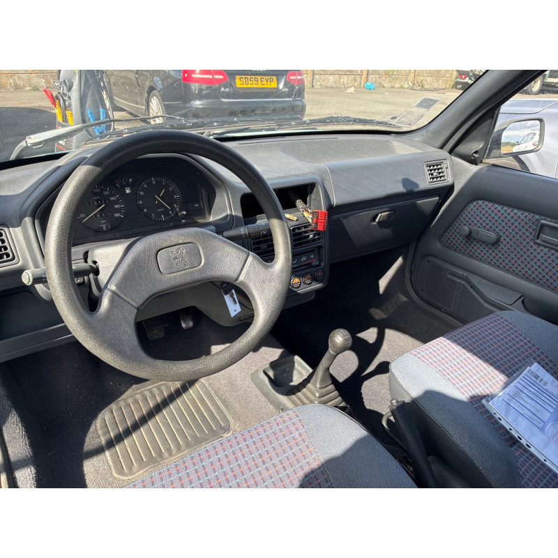 PEUGEOT 106 PHASE 1 1.1i - 8V Photo n°13