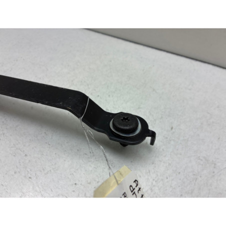 Attache ceinture avant droit RENAULT CLIO 3 Photo n°1