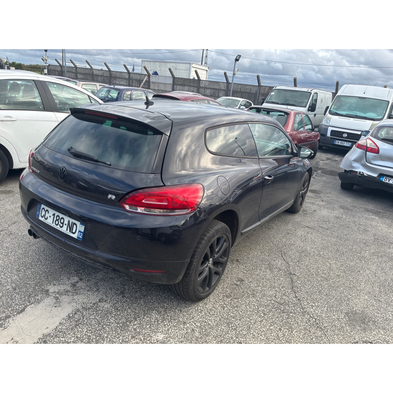 VOLKSWAGEN SCIROCCO 3 PHASE 1 COUPE 2.0 TDI - 16V TURBO Photo n°13