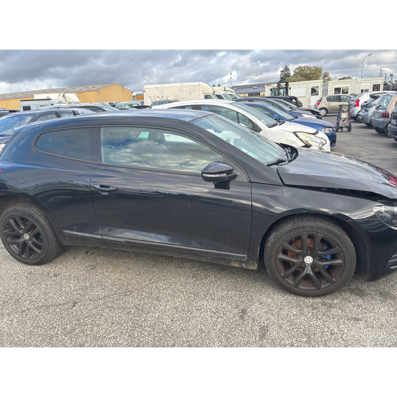VOLKSWAGEN SCIROCCO 3 PHASE 1 COUPE 2.0 TDI - 16V TURBO Photo n°14