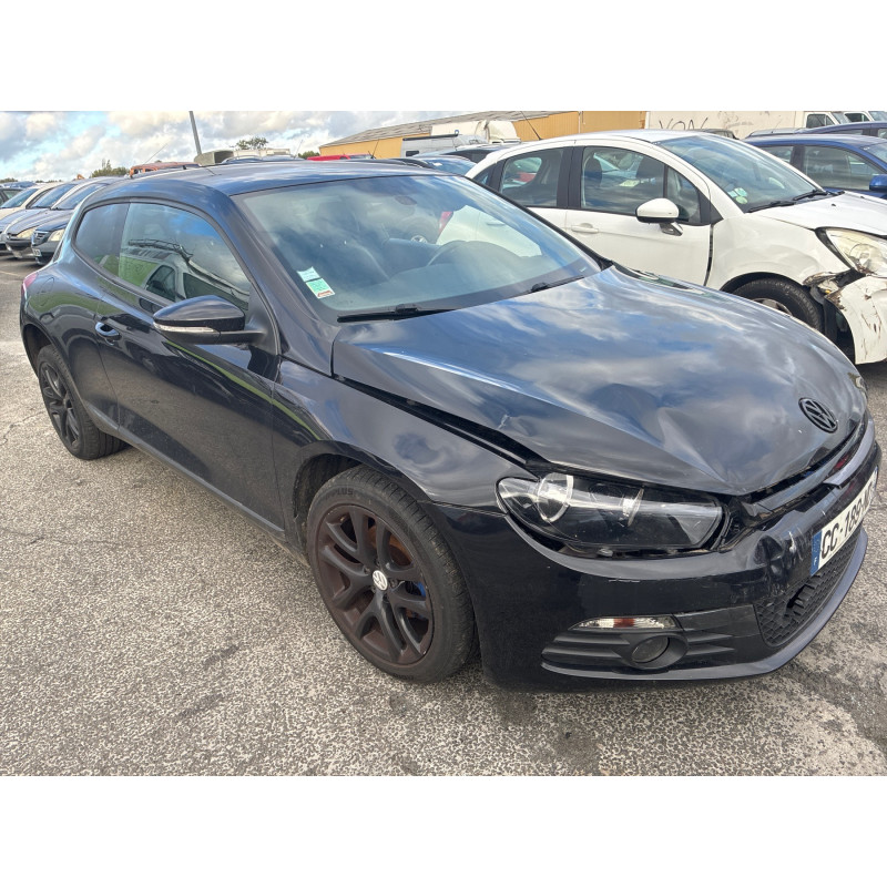 VOLKSWAGEN SCIROCCO 3 PHASE 1 COUPE 2.0 TDI - 16V TURBO Photo n°15