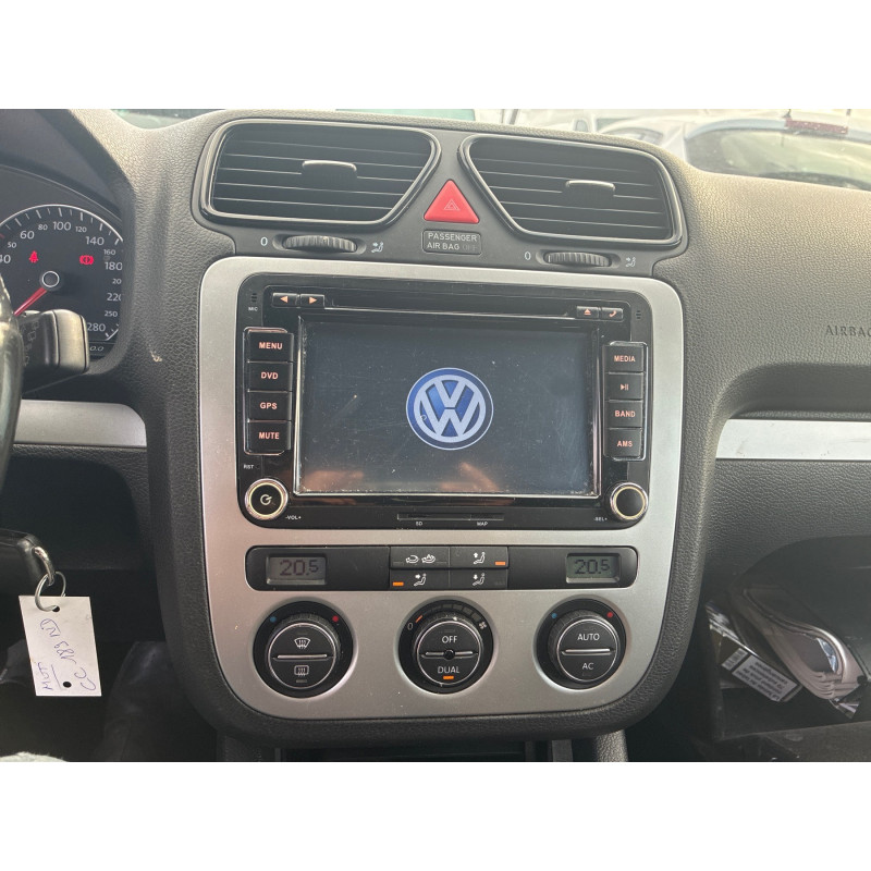 VOLKSWAGEN SCIROCCO 3 PHASE 1 COUPE 2.0 TDI - 16V TURBO Photo n°22