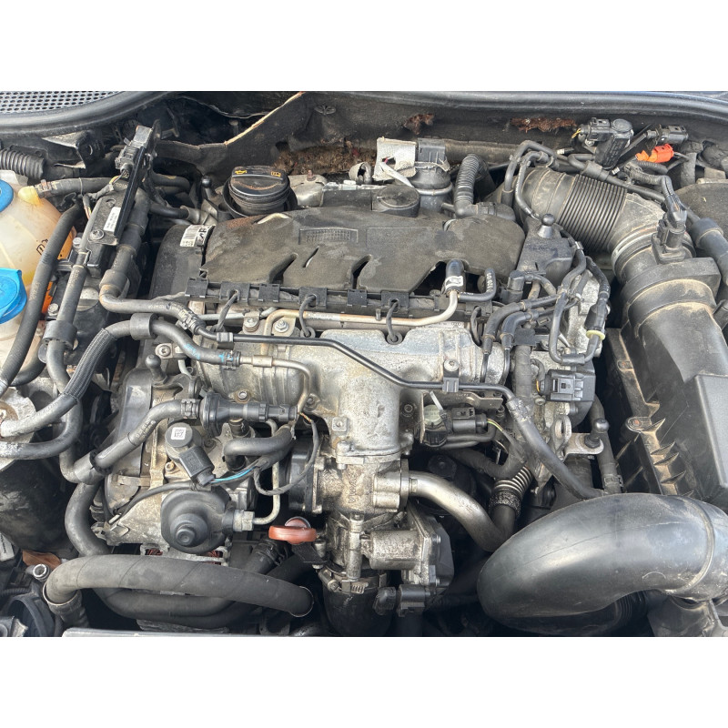 VOLKSWAGEN SCIROCCO 3 PHASE 1 COUPE 2.0 TDI - 16V TURBO Photo n°24