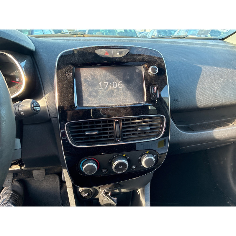 RENAULT CLIO 4 PHASE 2 0.9i - 12V TURBO TCE 90 Photo n°15