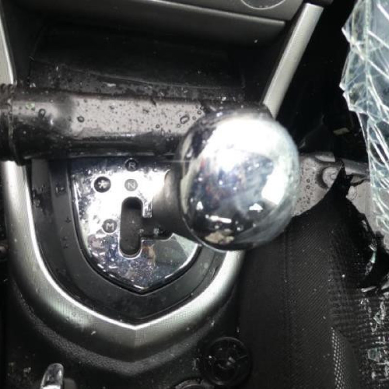 Bouton de warning PEUGEOT 308 1 Photo n°9