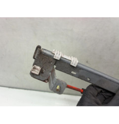 Leve vitre mecanique avant gauche PEUGEOT 106
