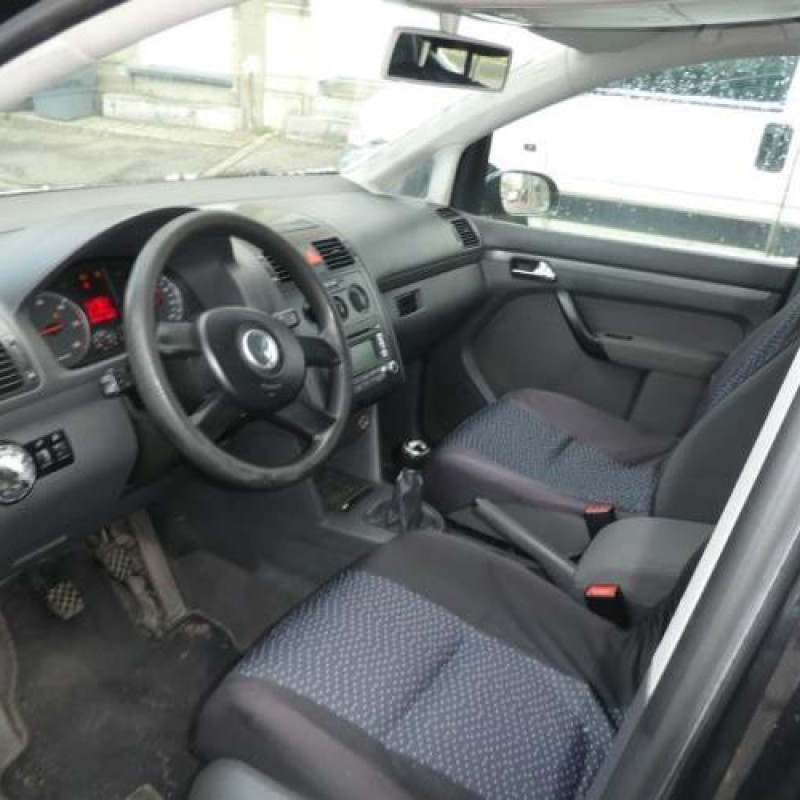 Plage arriere VOLKSWAGEN TOURAN 1 Photo n°6