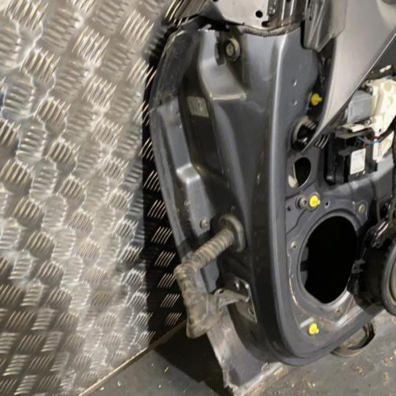 Porte avant droit AUDI A3 2 Photo n°5