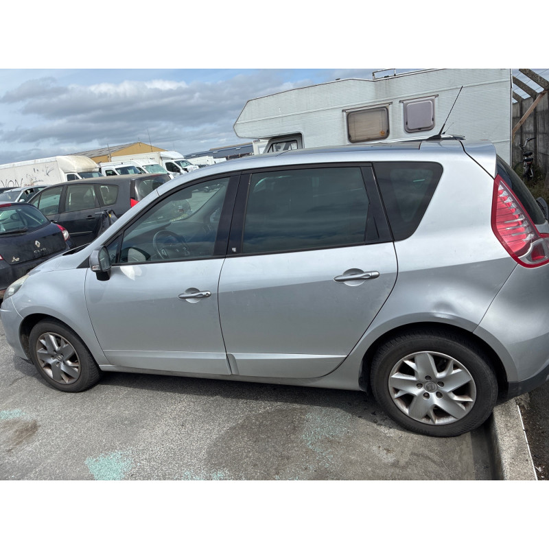 RENAULT SCENIC 3 PHASE 1 1.5 DCI - 8V TURBO Photo n°7