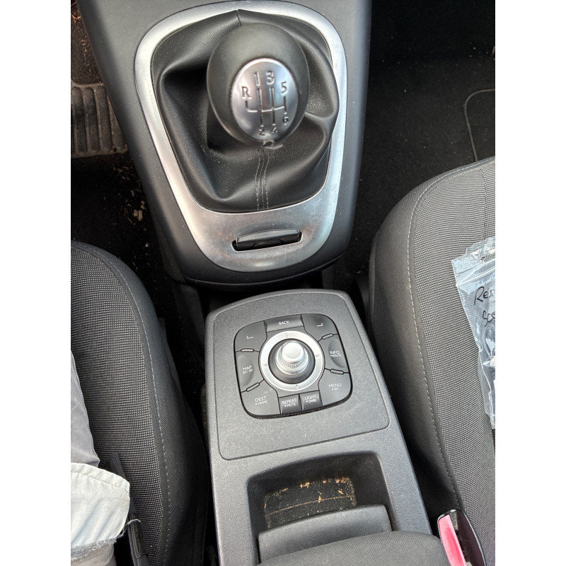 RENAULT SCENIC 3 PHASE 1 1.5 DCI - 8V TURBO Photo n°17