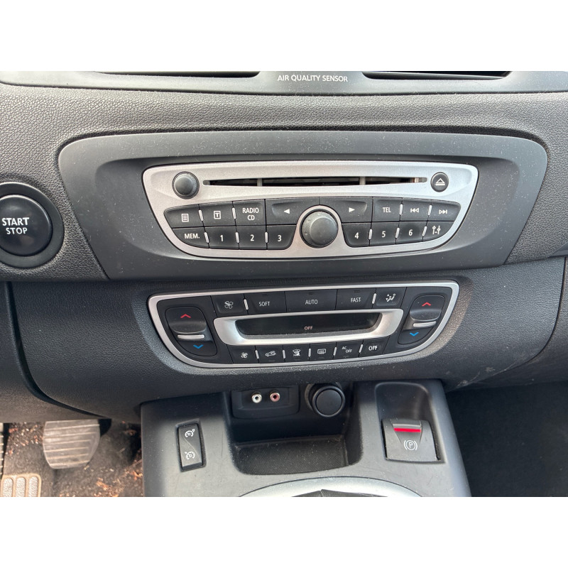 RENAULT SCENIC 3 PHASE 1 1.5 DCI - 8V TURBO Photo n°19