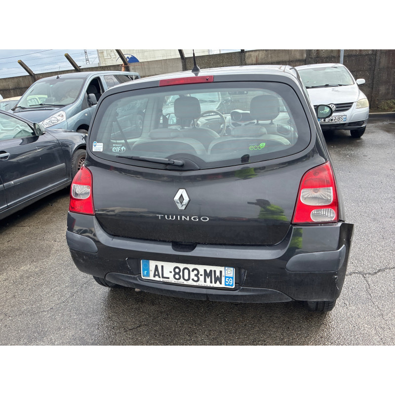 RENAULT TWINGO 2 PHASE 1 1.5 DCI - 8V TURBO Photo n°8