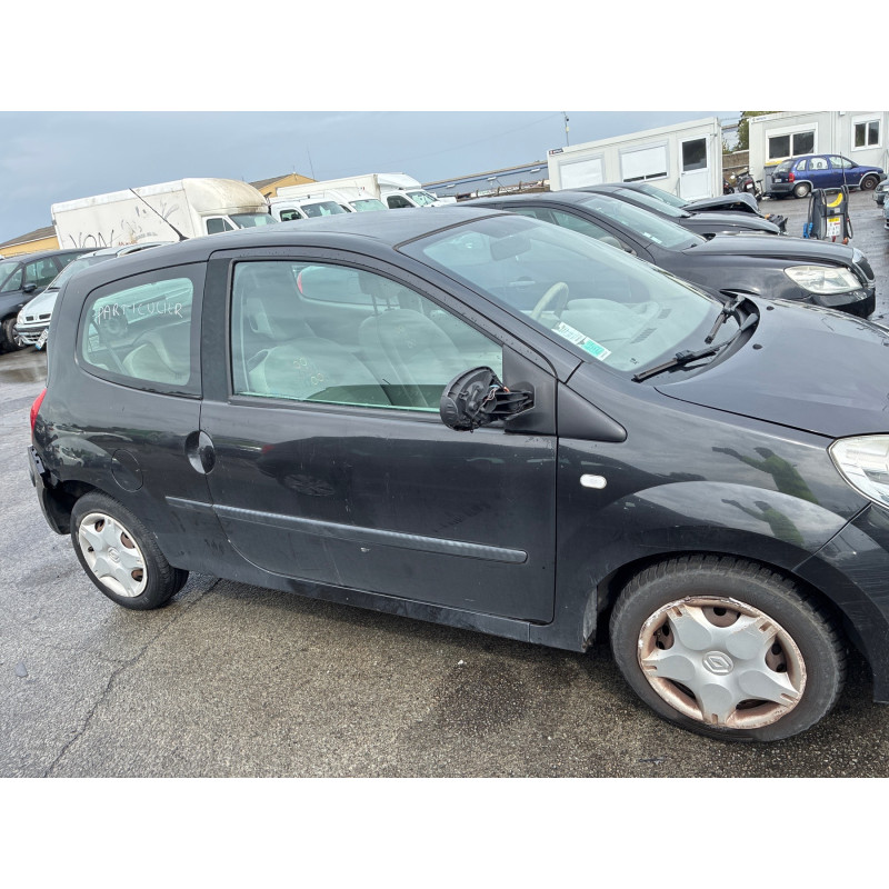 RENAULT TWINGO 2 PHASE 1 1.5 DCI - 8V TURBO Photo n°10
