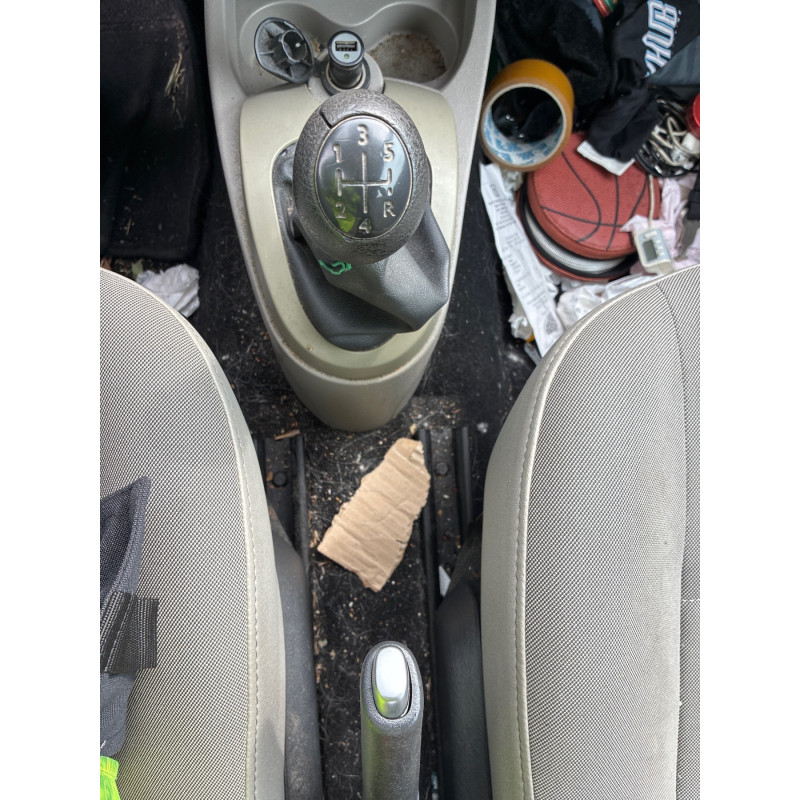 RENAULT TWINGO 2 PHASE 1 1.5 DCI - 8V TURBO Photo n°19