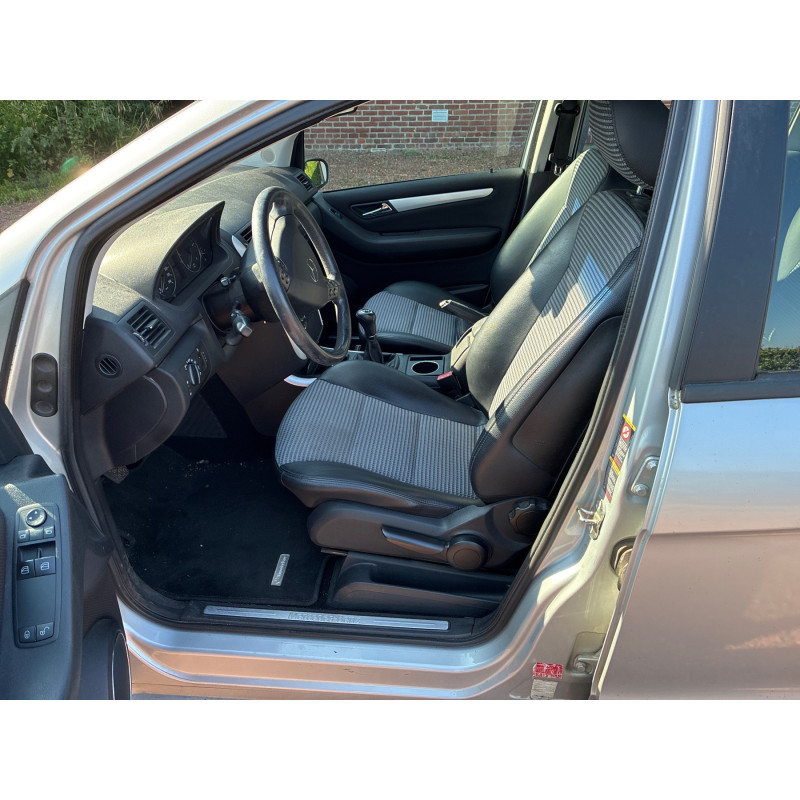 MERCEDES CLASSE A 169 PHASE 1 180 2.0 CDI - 16V TURBO Photo n°1