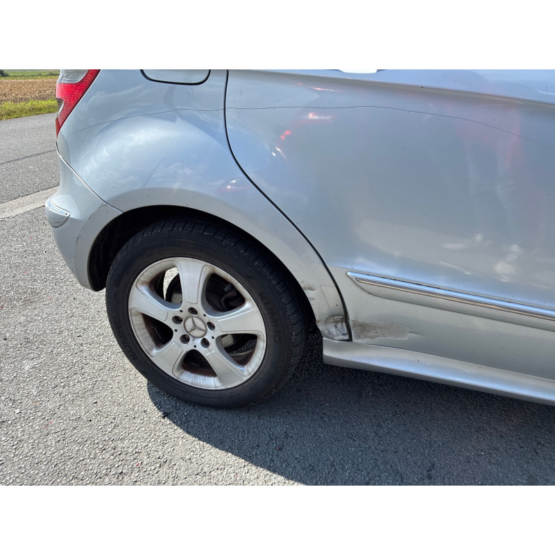 MERCEDES CLASSE A 169 PHASE 1 180 2.0 CDI - 16V TURBO Photo n°11