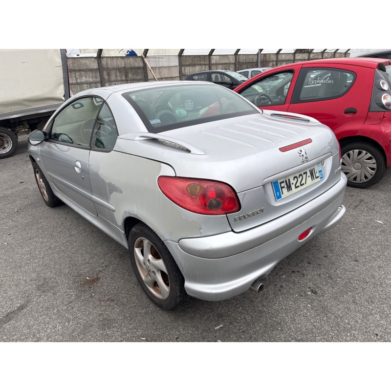 PEUGEOT 206 PHASE 2 CABRIOLET 1.6i - 16V Photo n°6