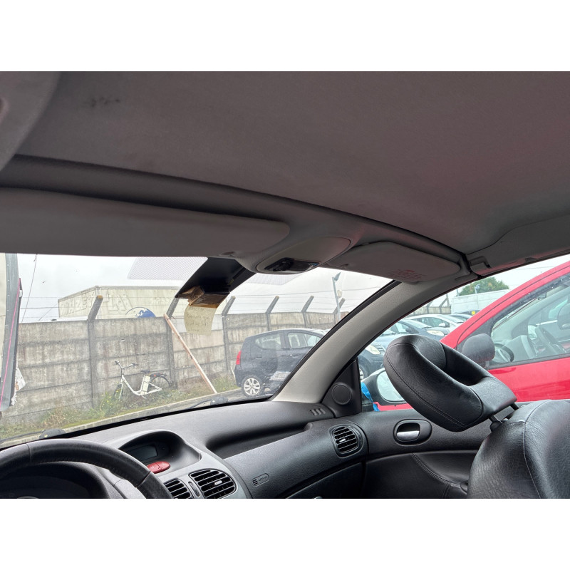 PEUGEOT 206 PHASE 2 CABRIOLET 1.6i - 16V Photo n°11