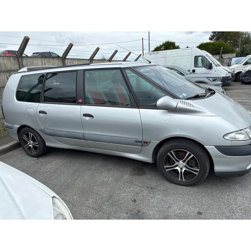 RENAULT GRAND ESPACE 3 2.2 DCI - 16V TURBO Photo n°5