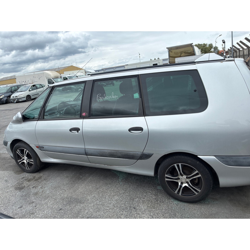 RENAULT GRAND ESPACE 3 2.2 DCI - 16V TURBO Photo n°8