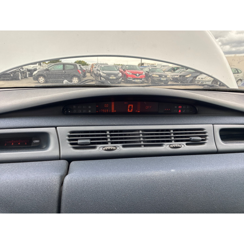 RENAULT GRAND ESPACE 3 2.2 DCI - 16V TURBO Photo n°18