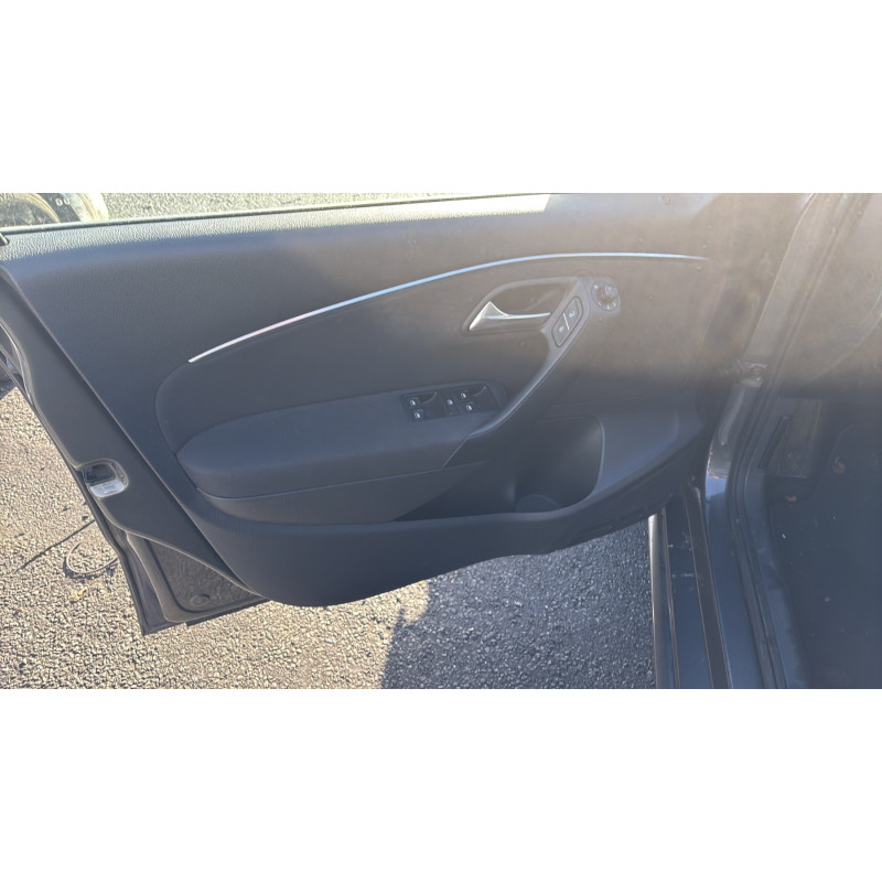 Plage arriere VOLKSWAGEN POLO 5 Photo n°18
