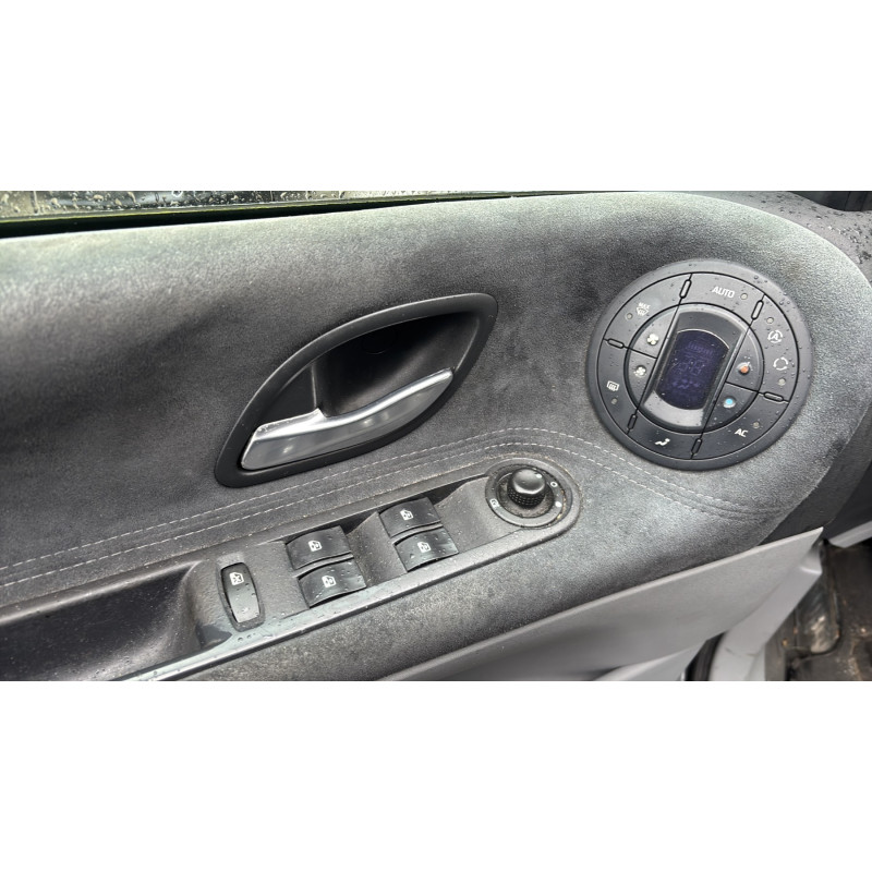 Attache ceinture arriere droit RENAULT ESPACE 4 Photo n°15