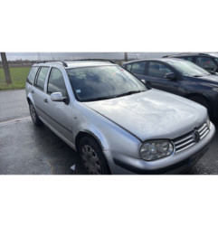 Pare boue avant droit VOLKSWAGEN GOLF 4