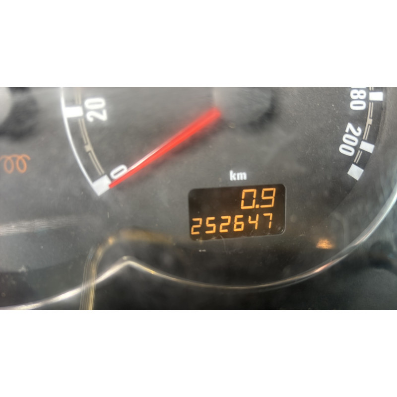 Trappe d'essence OPEL MERIVA A Photo n°6