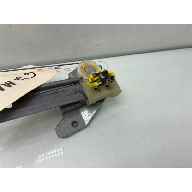 Leve vitre electrique arriere gauche OPEL MERIVA A Photo n°3