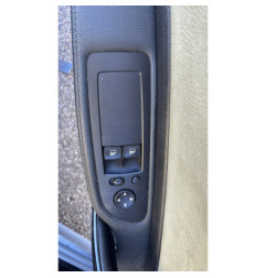 Bouton de coffre BMW SERIE 1 E81