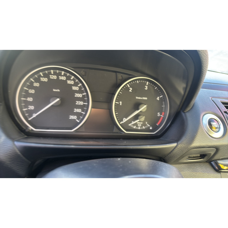 Bouton de coffre BMW SERIE 1 E81 Photo n°20