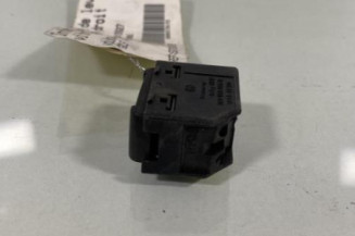Interrupteur de leve vitre avant droit VOLKSWAGEN GOLF 4
