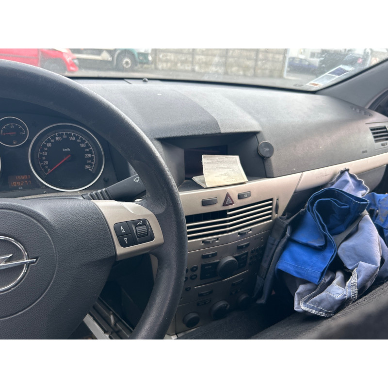 Ceinture avant gauche OPEL ASTRA H Photo n°6