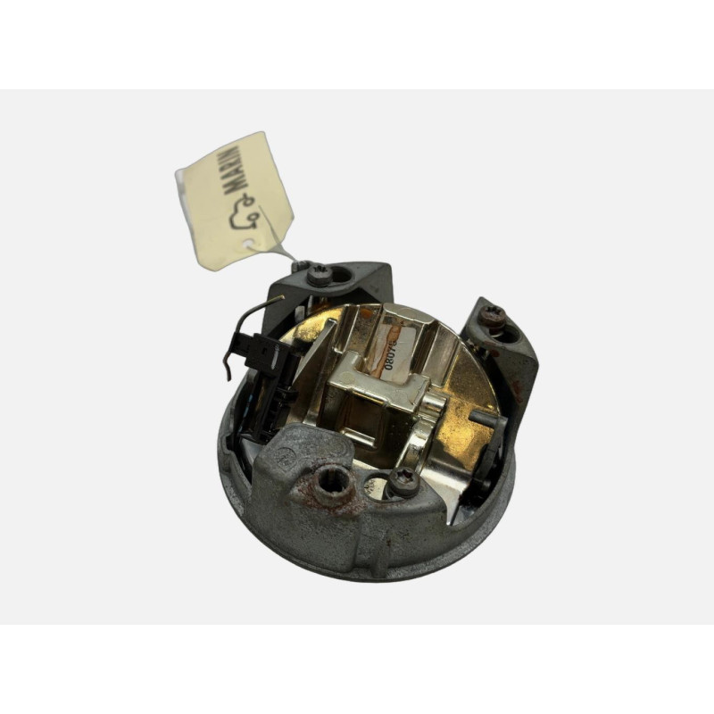 Bouton de coffre BMW SERIE 1 E81 Photo n°3